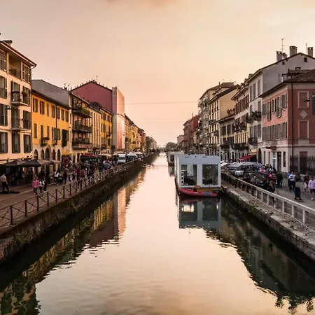 Lägenhet Navigli Metro4-tram2-naviglio Grande *